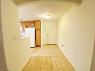 Photo #1: 2257986 Listing 