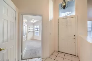 Photo #3: 2257991 Listing