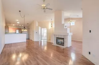 Photo #4: 2257991 Listing