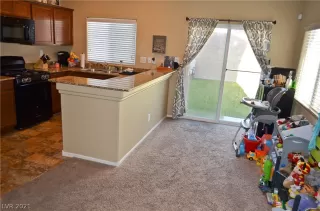 Photo #5: 2258019 Listing 