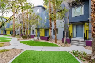 Photo #1: 2258022 Listing