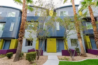 Photo #2: 2258022 Listing