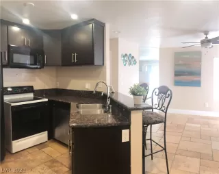 Photo #1: 2258026 Listing 