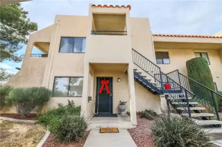 Photo #1: 2258047 Listing 