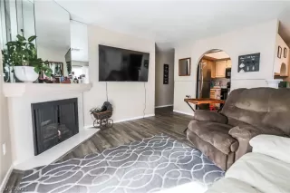 Photo #4: 2258047 Listing 