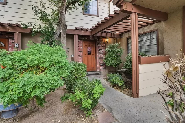 MLS: 2258078 Condo For Sale