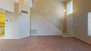 Photo #5: 2258113 Listing 