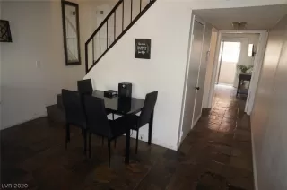 Photo #2: 2258127 Listing