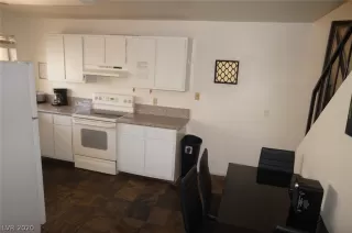 Photo #3: 2258127 Listing