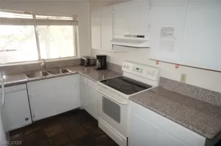 Photo #4: 2258127 Listing