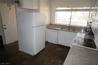 Photo #5: 2258127 Listing