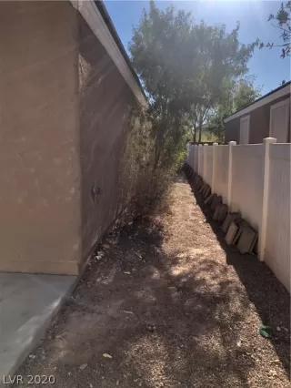 Photo #6: 2258161 Listing