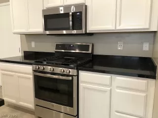 Photo #4: 2258224 Listing