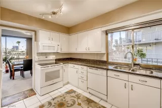 Photo #6: 2258242 Listing