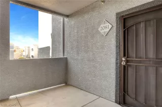 Photo #3: 2258278 Listing