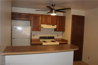 Photo #6: 2258308 Listing 