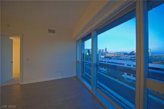 Photo #3: 2258318 Listing 