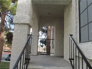 Photo #2: 2258331 Listing 