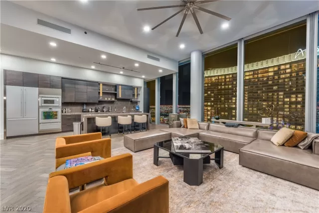 MLS: 2258372 Condo For Sale