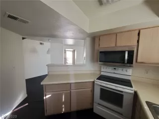 Photo #6: 2258378 Listing 