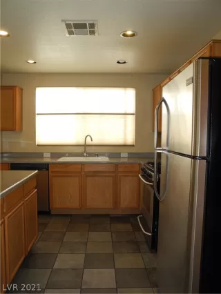 Photo #4: 2258382 Listing 