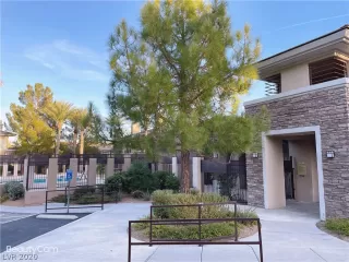 Photo #3: 2258391 Listing 