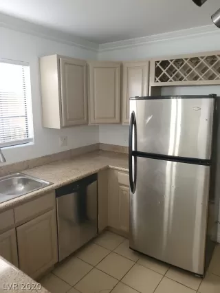 Photo #4: 2258401 Listing 