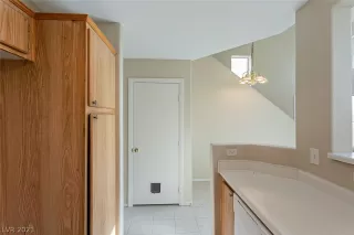 Photo #5: 2258463 Listing 