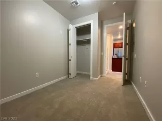 Photo #4: 2258523 Listing