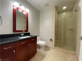 Photo #5: 2258523 Listing