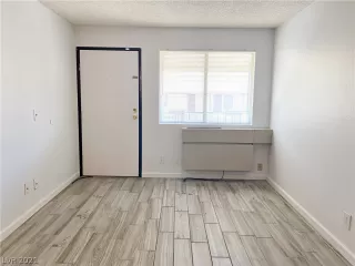 Photo #2: 2258565 Listing 