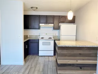 Photo #3: 2258565 Listing 