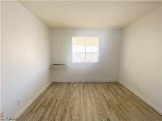 Photo #5: 2258565 Listing 