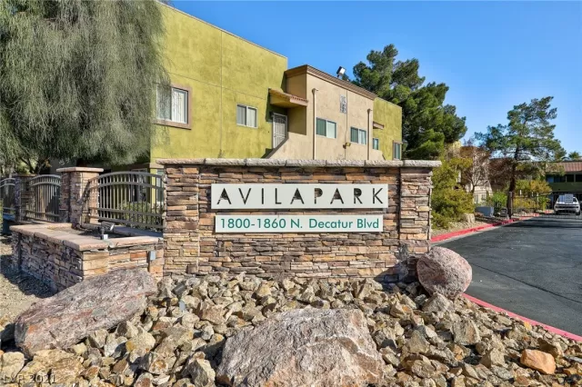 MLS: 2258570 Condo For Sale