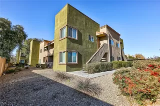 Photo #1: 2258570 Listing 