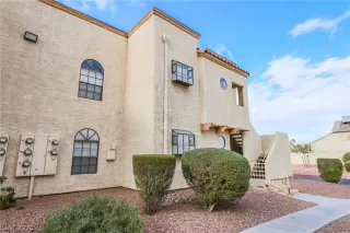 Photo #1: 2258583 Listing 