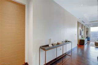 Photo #5: 2258586 Listing