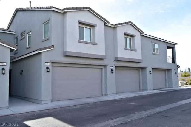 MLS: 2258644 Condo For Sale