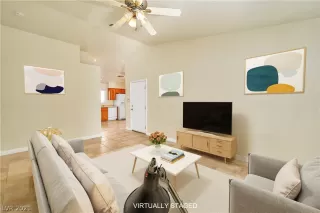 Photo #1: 2258666 Listing