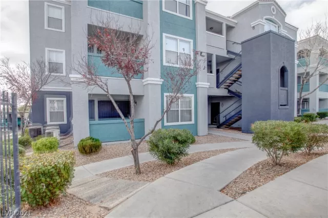 MLS: 2258675 Condo For Sale