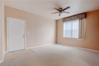 Photo #5: 2258675 Listing