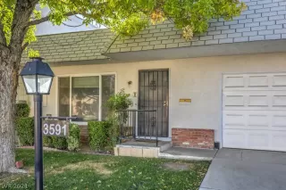 Photo #3: 2258706 Listing