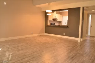 Photo #2: 2258710 Listing 