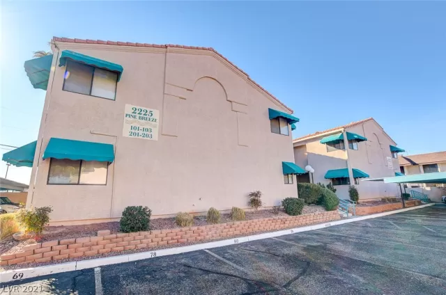 MLS: 2258718 Condo For Sale