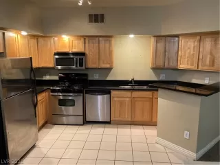 Photo #4: 2258766 Listing 