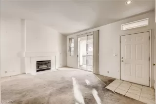 Photo #1: 2258775 Listing