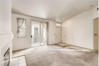 Photo #2: 2258775 Listing