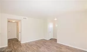 Photo #3: 2258776 Listing 