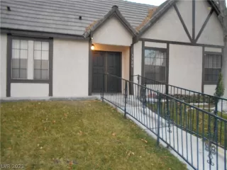 Photo #2: 2258784 Listing