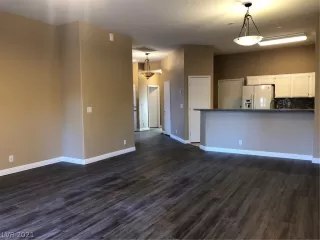 Photo #5: 2258788 Listing 